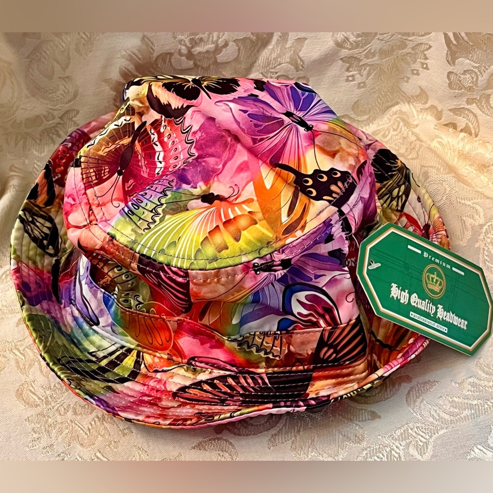 Crown Hat Co Botanical Butterfly Bucket Hat 100% Cotton Floral NWT Psalm 23 Sun - Picture 1 of 12